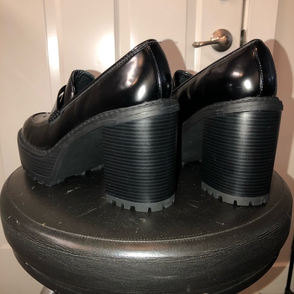 Madden Girl Kassidy Platform Penny Loafers - Picture 5 of 9